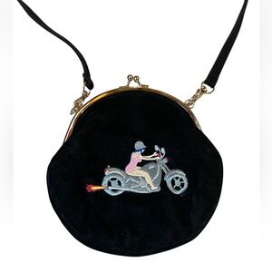 YIZI Vintage Velvet Embroidery Women Messenger Bags In Semi-circle, o/s